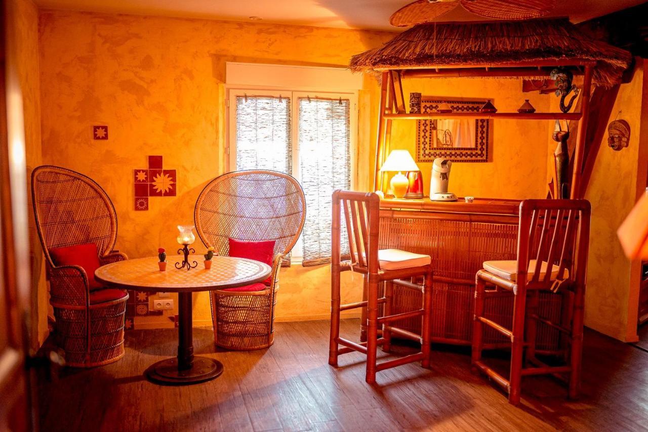 Domaine De La Croix Du Vexin Bed and Breakfast Themericourt Εξωτερικό φωτογραφία