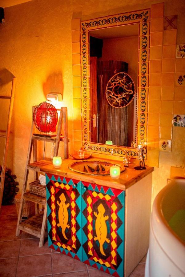 Domaine De La Croix Du Vexin Bed and Breakfast Themericourt Εξωτερικό φωτογραφία