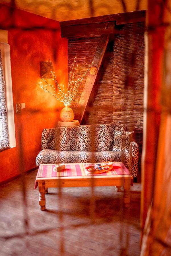 Domaine De La Croix Du Vexin Bed and Breakfast Themericourt Εξωτερικό φωτογραφία