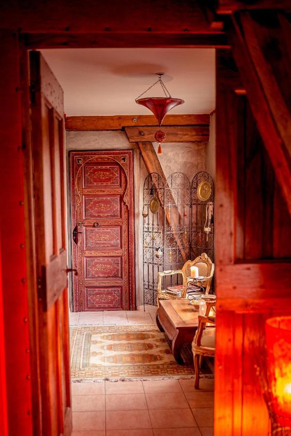 Domaine De La Croix Du Vexin Bed and Breakfast Themericourt Εξωτερικό φωτογραφία